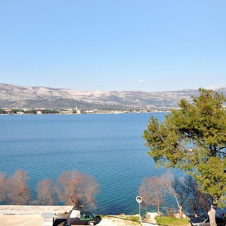 Apartments By The Sea Arbanija, Ciovo - 1085 Trogir Bagian luar foto
