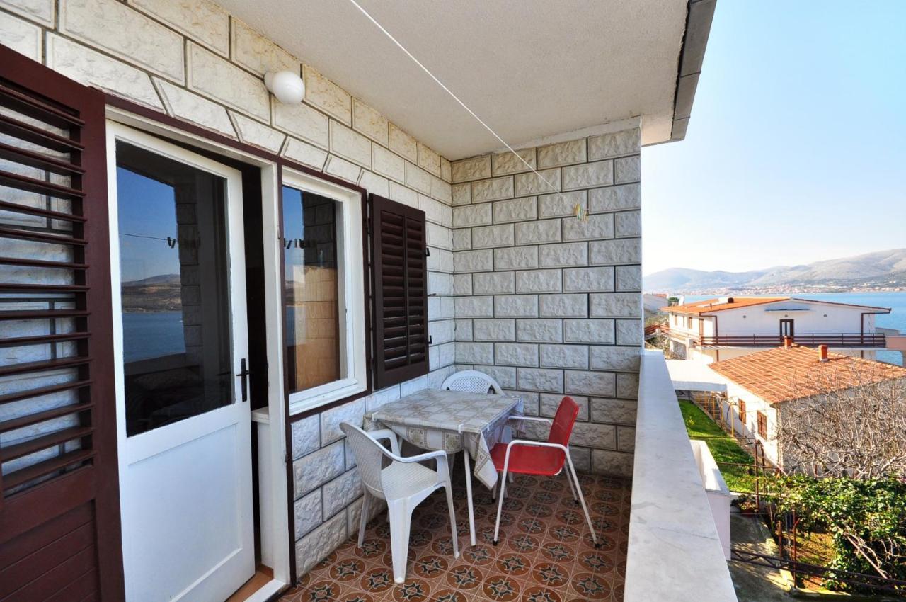 Apartments By The Sea Arbanija, Ciovo - 1085 Trogir Bagian luar foto